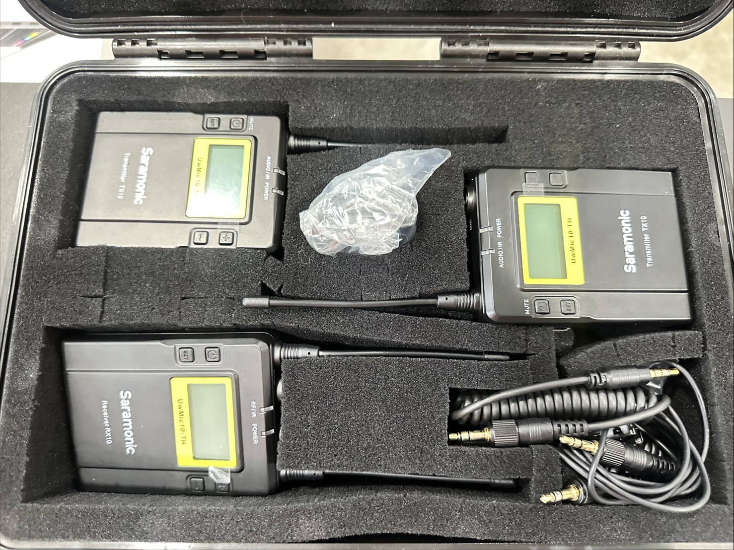 Saramonic UwMic10-TH Wireless Microphone System