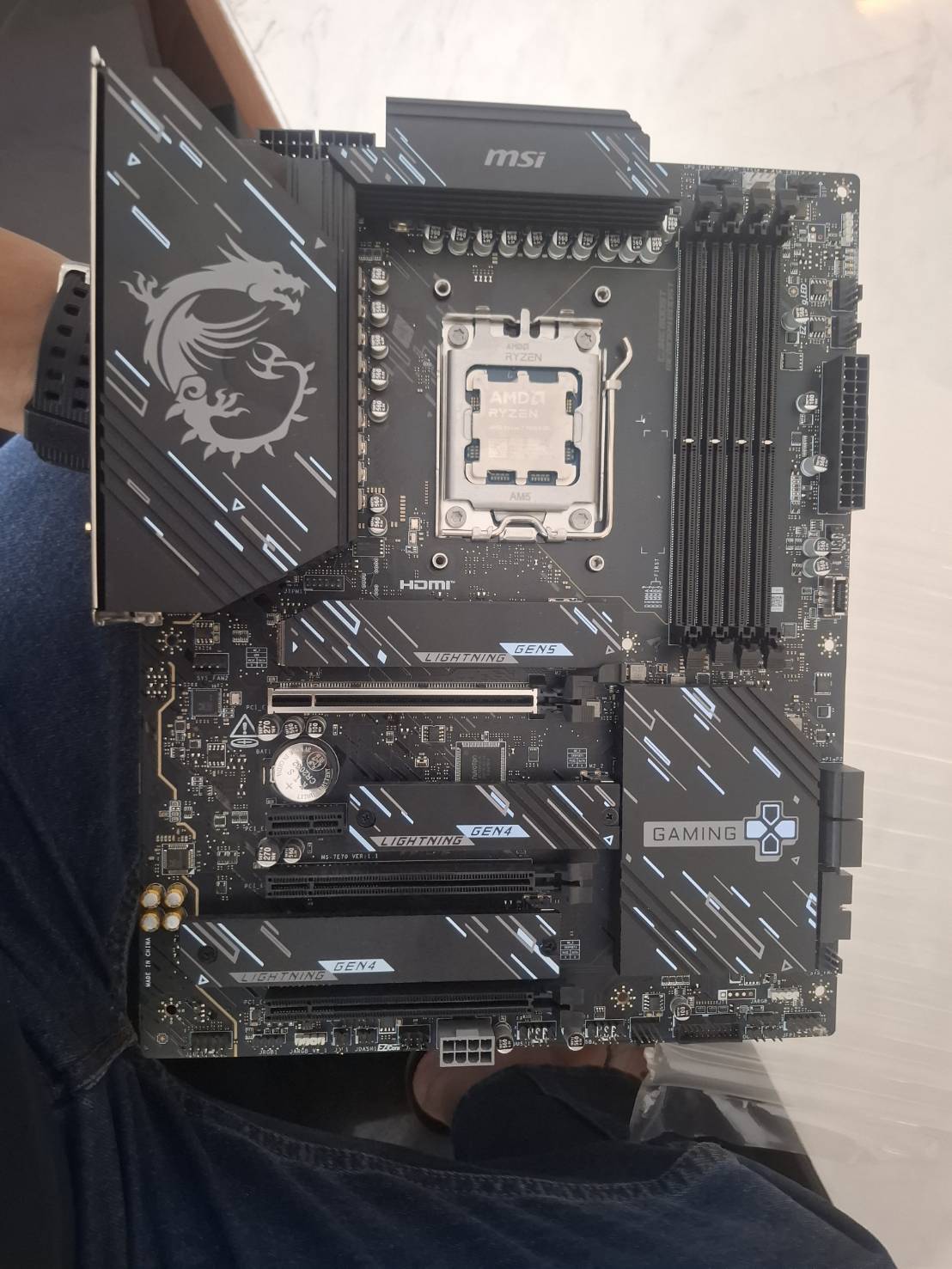 MSI MS-7E70 Motherboard (AM5, DDR5)