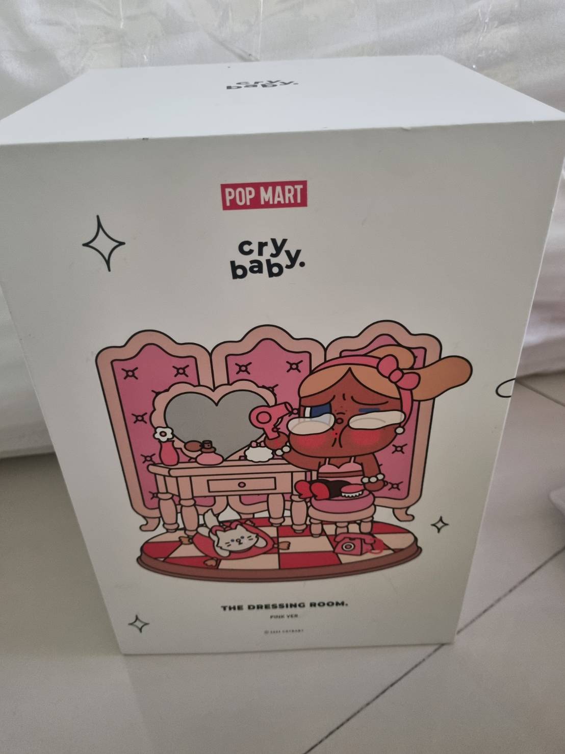 POP MART CRYBABY The Dressing Room Pink Ver