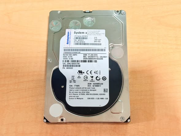 Harddisk สำหรับ Server Lenovo 2TB SAS 3.5 6Gbps 7200RPM" For Server