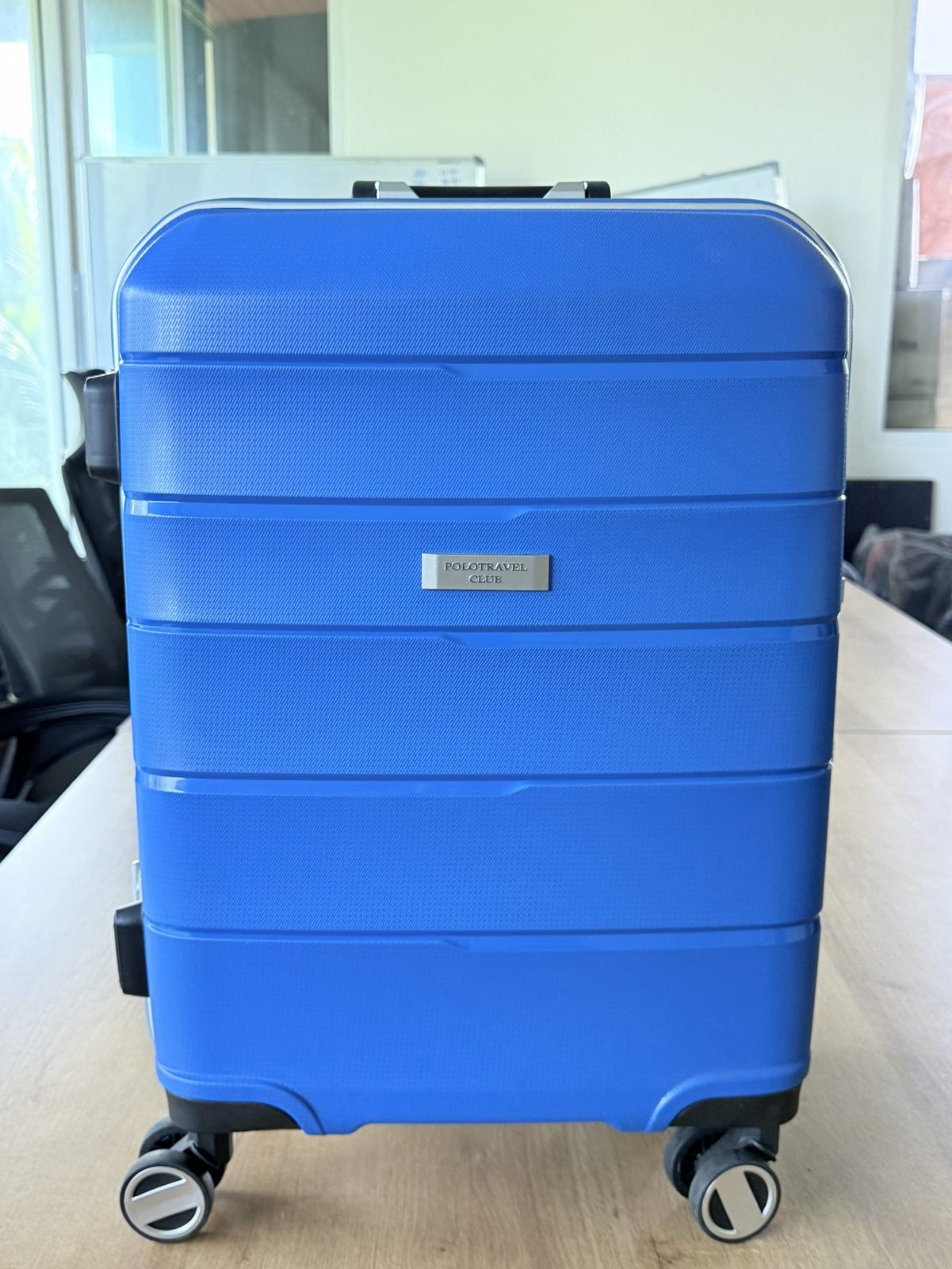 ขาย กระเป๋าเดินทาง  Polo Travel Club รุ่น IK 20 นิ้ว สีน้ำเงิน