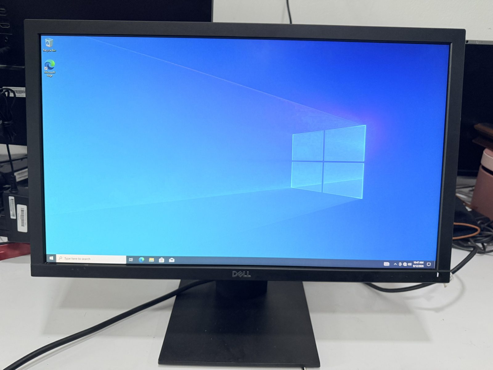 Dell E2220H 21.5-inch จอมีรอยขีด