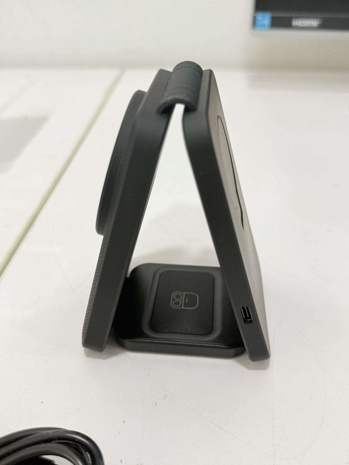 ขาย 3COINS 3in1 Wireless Charger box รูปที่ 3