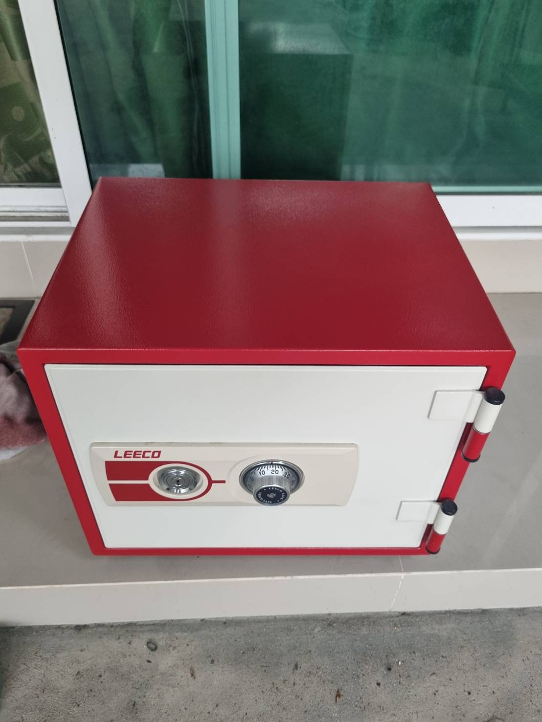 ขาย ตู้เซฟกันไฟ LEECO รุ่น NES-9