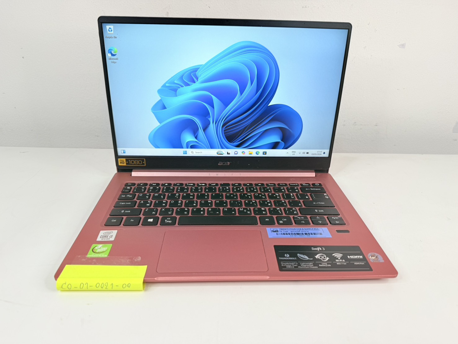 ขาย Acer Swift3 SF314-57(i3-1005G1/4GB/M.2 256GB)+Adapter มีรอยตามการใช้งาน สุขภาพแบต 75% กรอบเครื่องแตก