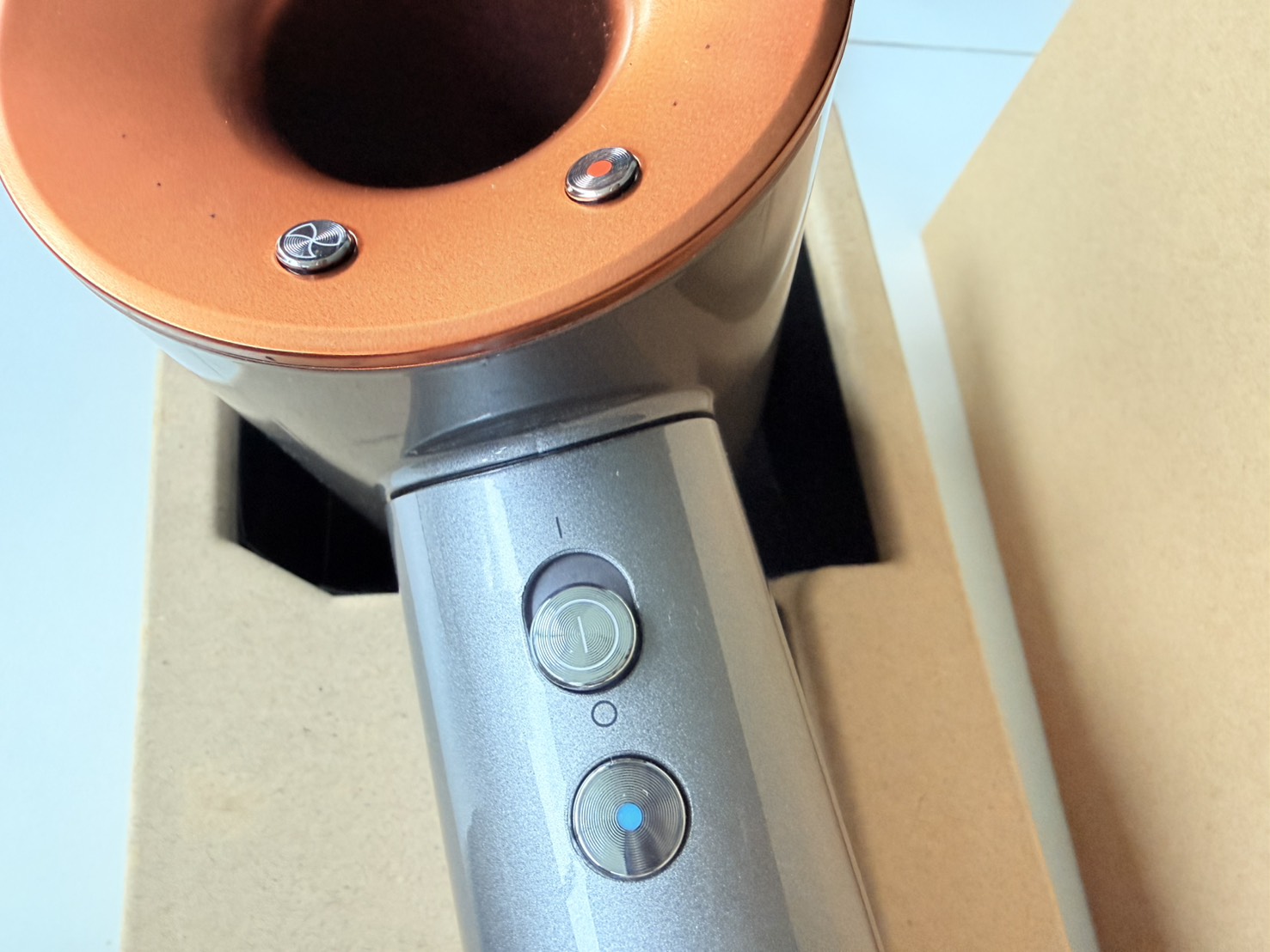 ขาย เครื่องเป่าผม Dyson Supersonic HD08 รูปที่ 5