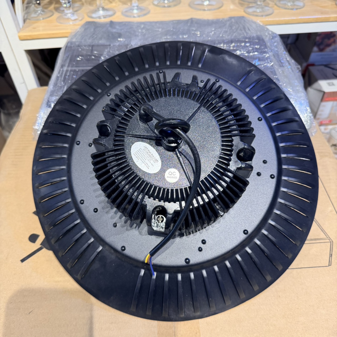 ขาย โคมไฟ LED LIGHTING IP44 175-265B/50 60Hz 6000K รูปที่ 4