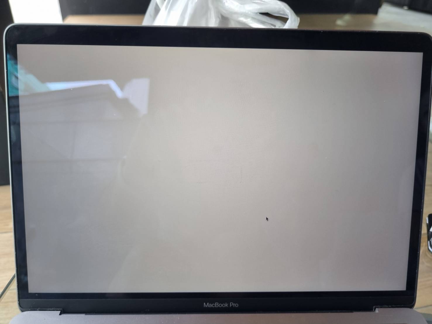 ขาย macbook pro 2019 13" i5  8/256 รูปที่ 7
