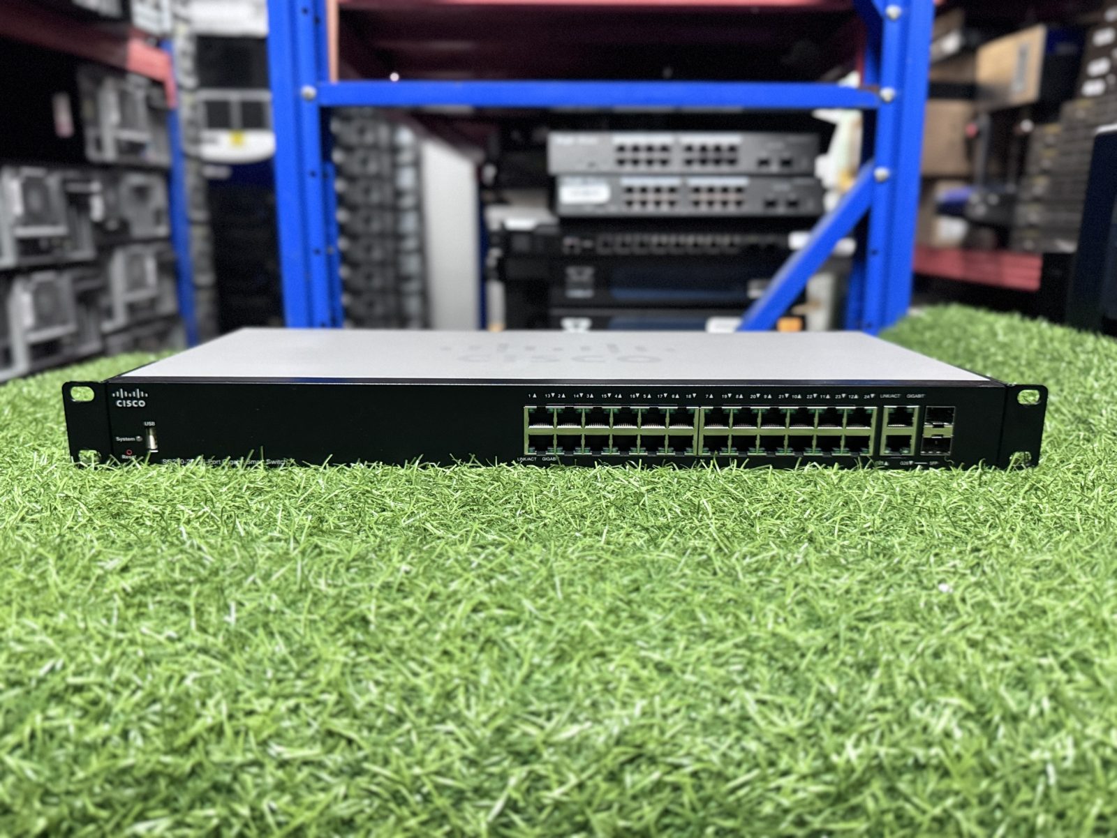 ขาย Cisco SG250-26 26Port Gigabit Smart Switch