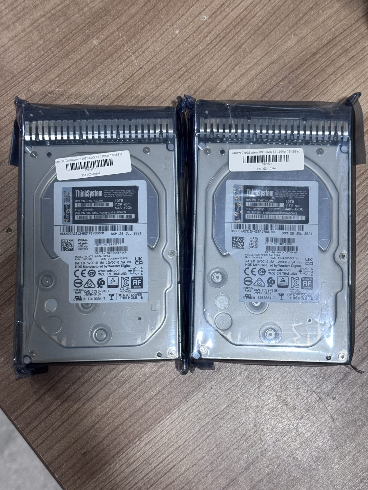 ขาย Lenovo ThinkSystem 10TB SAS 3.5 12Gbps 7200RPM "With Tray"