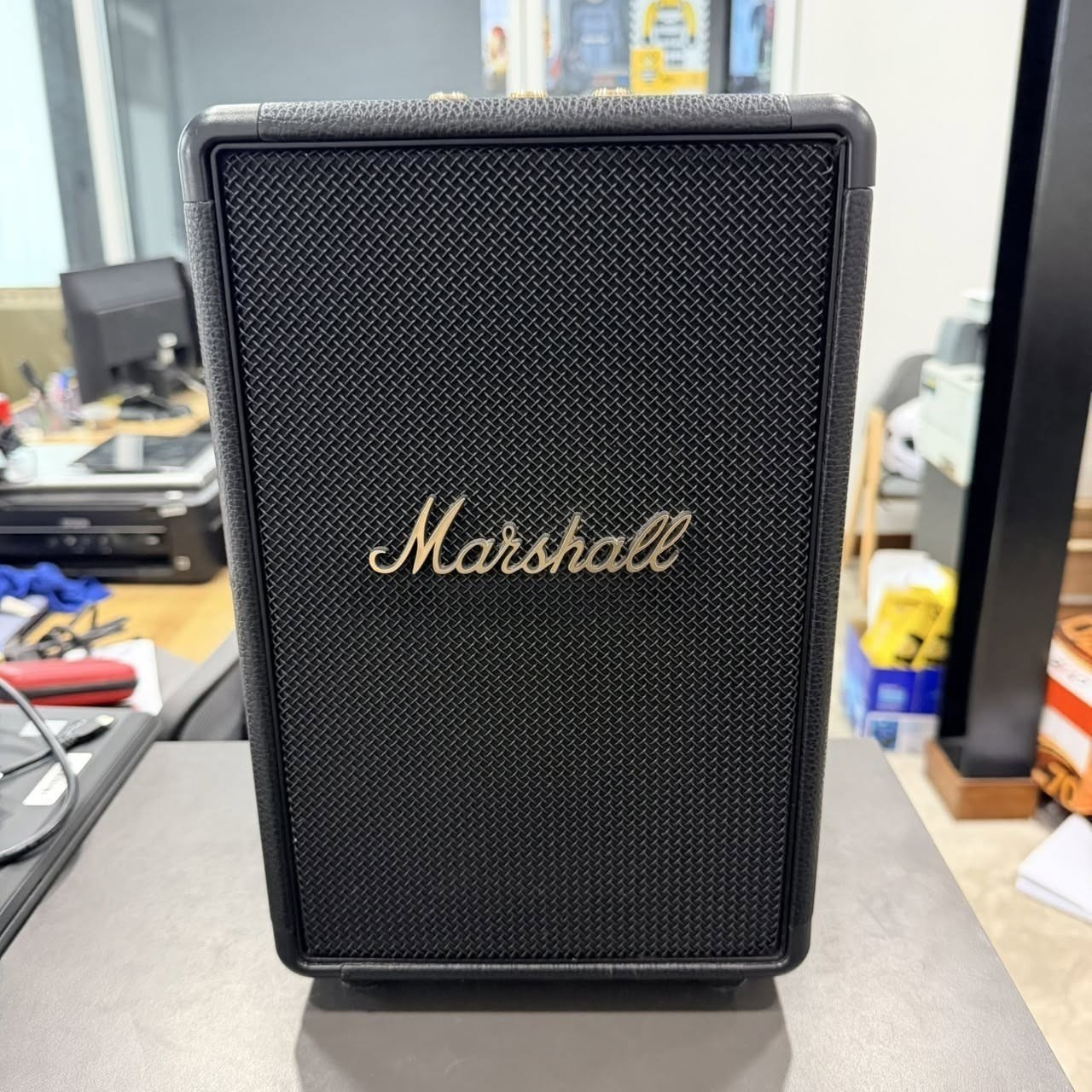 ขาย Marshall TUFTON + Adapter + กระเป๋า *** สายหนังหูหิ้วถลอก รูปที่ 2