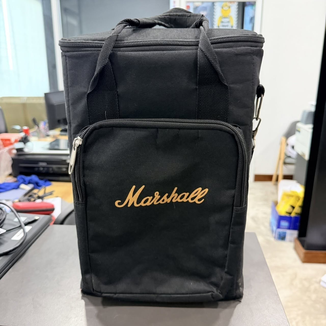 ขาย Marshall TUFTON + Adapter + กระเป๋า *** สายหนังหูหิ้วถลอก