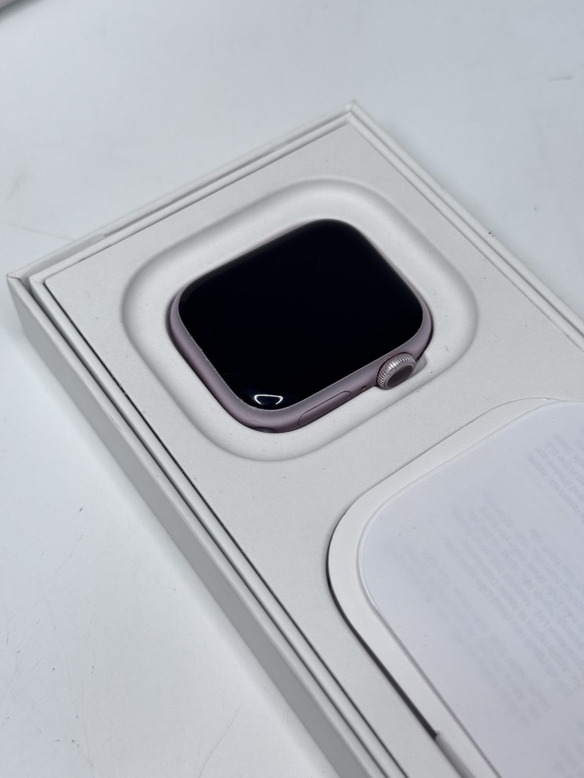 ขาย Apple Watch Series 9 41mm.+ สายชาร์จ รูปที่ 3