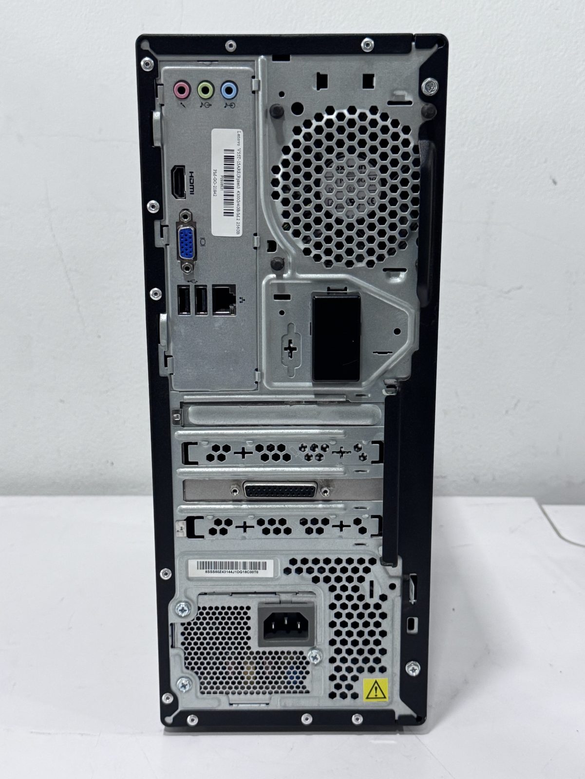 ขาย Lenovo V55T-15ARE(Ryzen3 4300G/4GB/M.2 256GB) รูปที่ 3