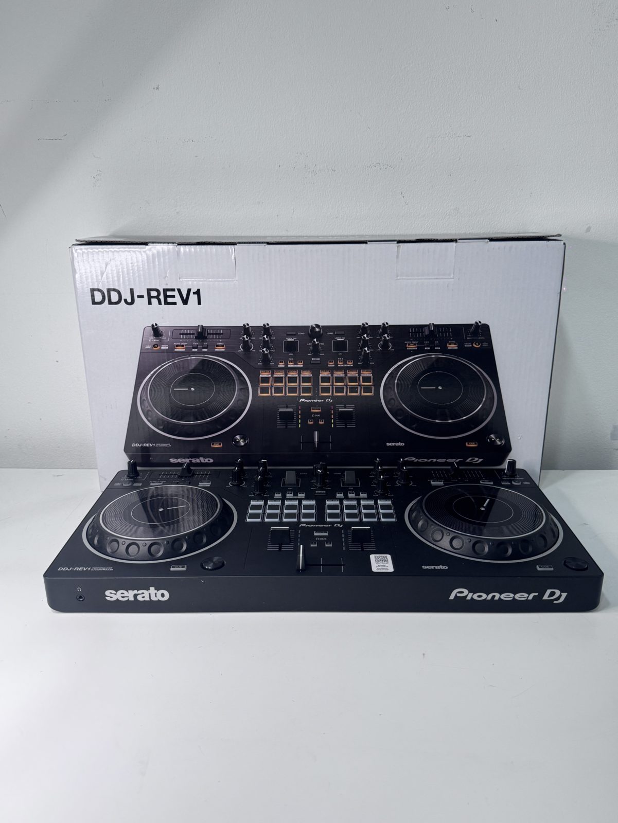 ขาย Pioneer DJ รุ่น DDJ-REV1