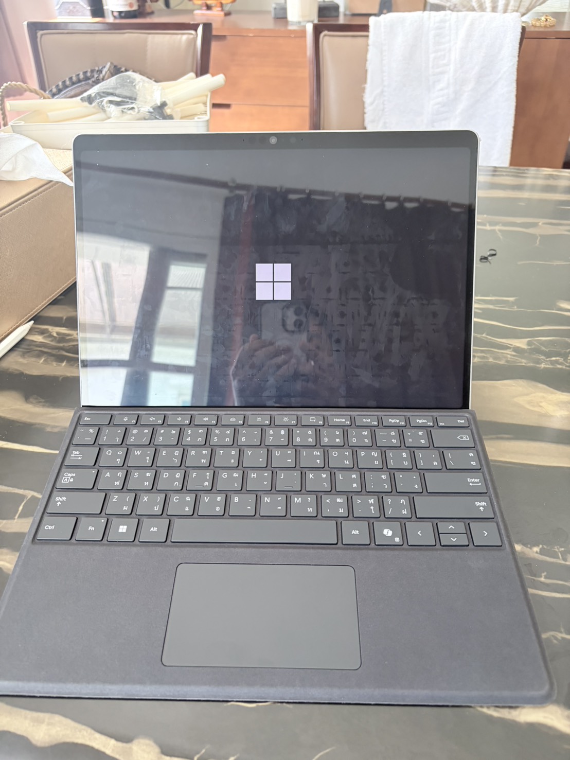 ขาย Microsoft Surface Pro 11 (Model 2076) Snapdragon X 12-core x1e80100 ram 32GB  ssd 1 TB