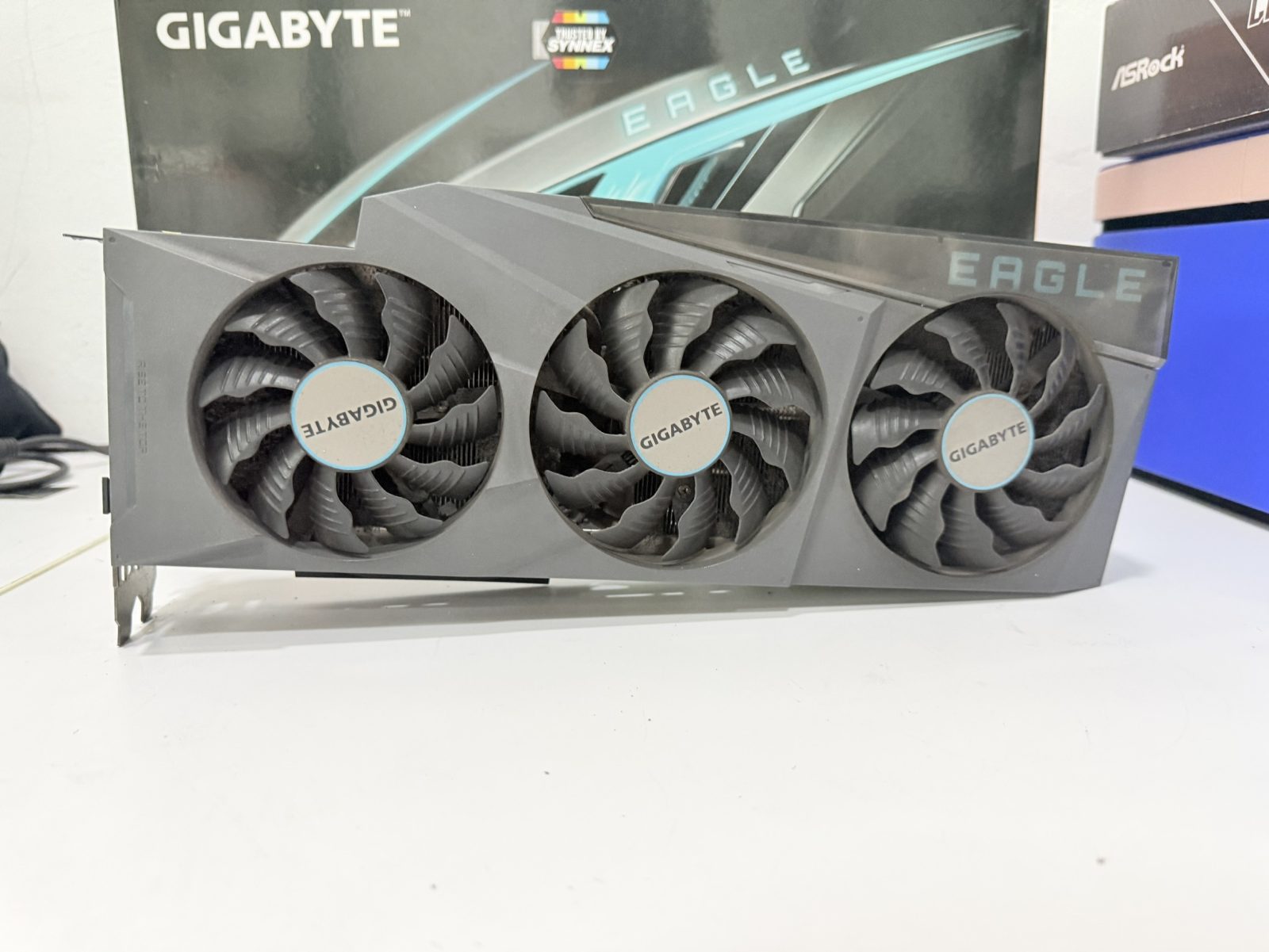 ขาย Gigabyte RTX 3080 Eagle OC 10GB GDDR6X รูปที่ 2