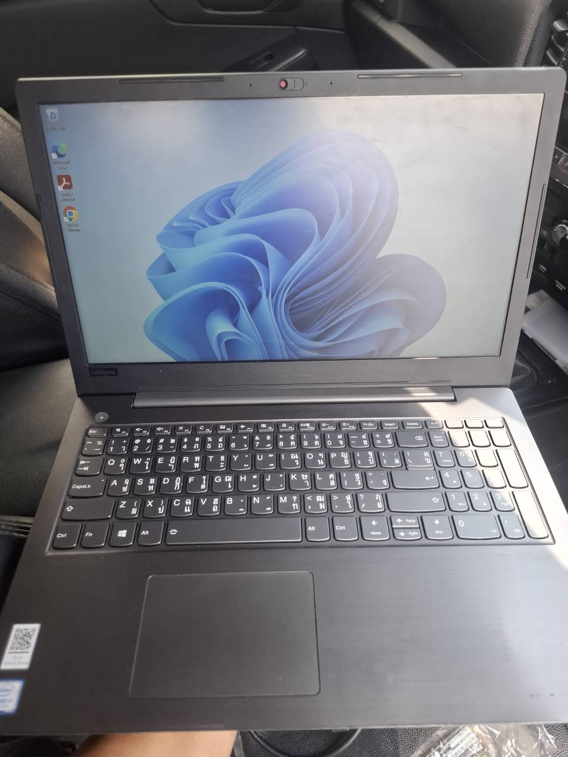 ขาย notebook lenovo i3 gen8th ram 12GB ssd 250GB แบต 50%
