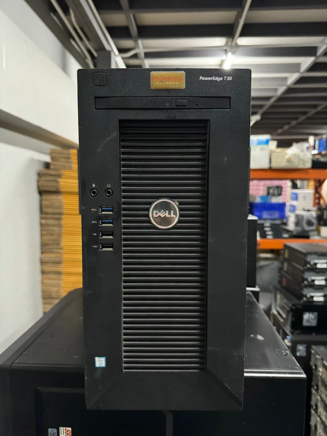 ขาย Dell PowerEdge T30(E3-1225V5/8GB/HDD 1TB)