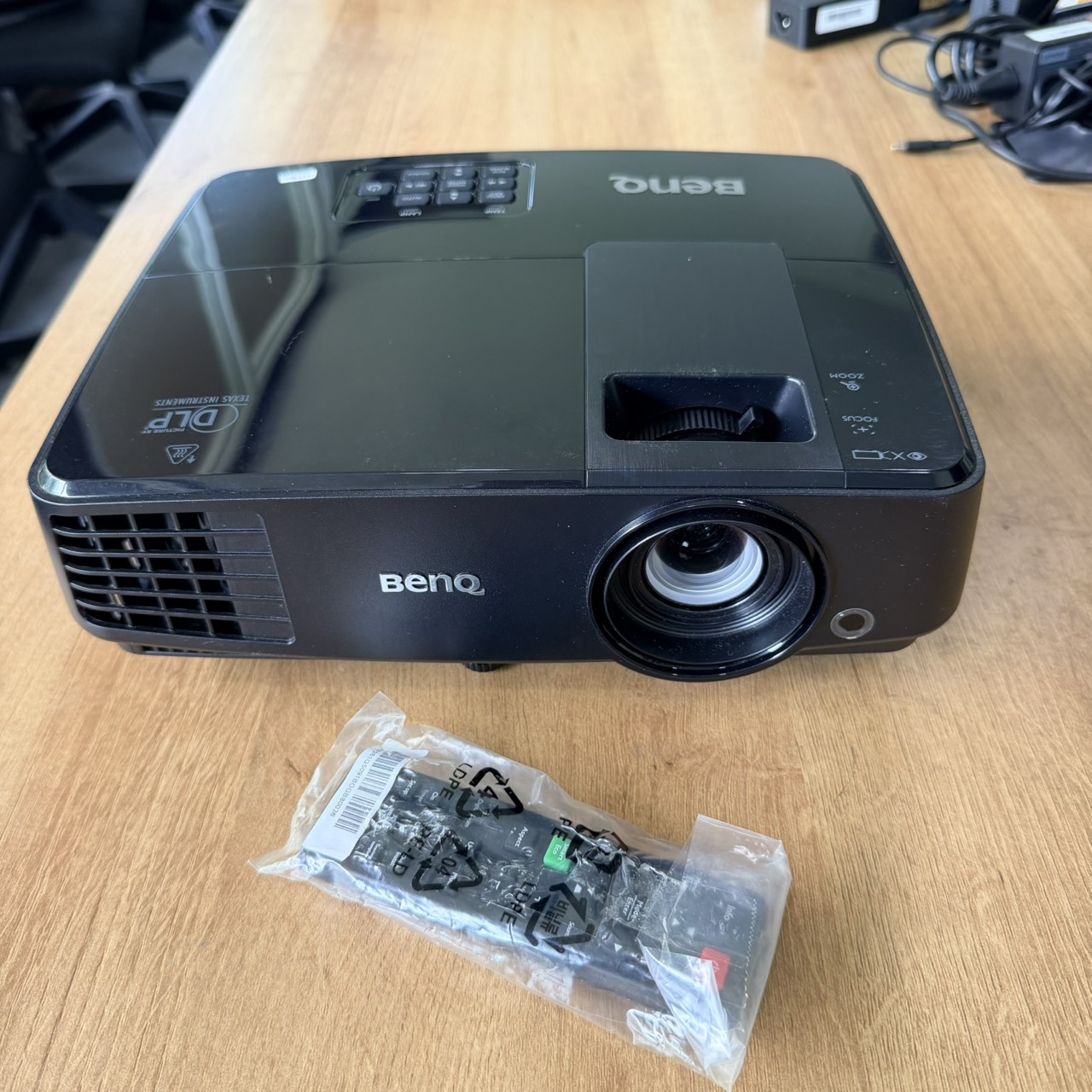 ขาย BenQ MX507 Projector + กระเป๋า + Remote