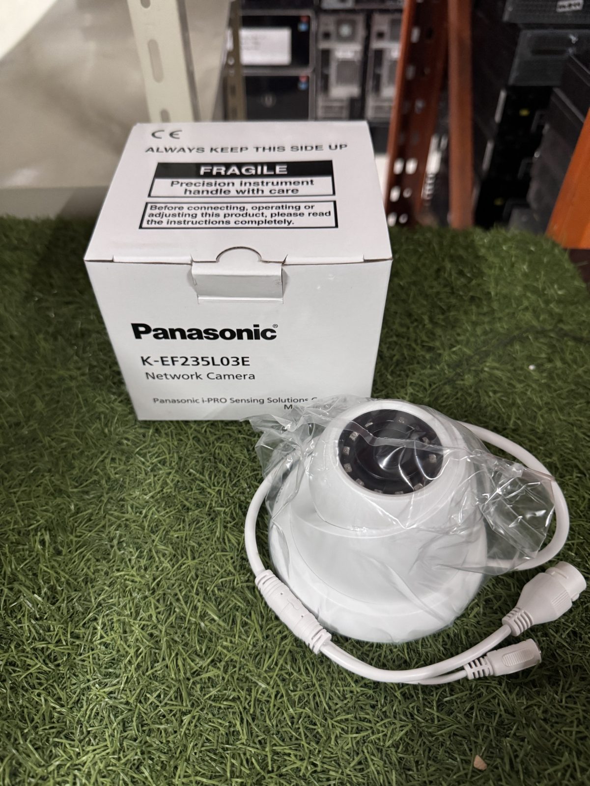 Panasonic รุ่น K-EF235L03E เป็นกล้องวงจรปิดเครือข่ายทรงโดม (IP Dome)