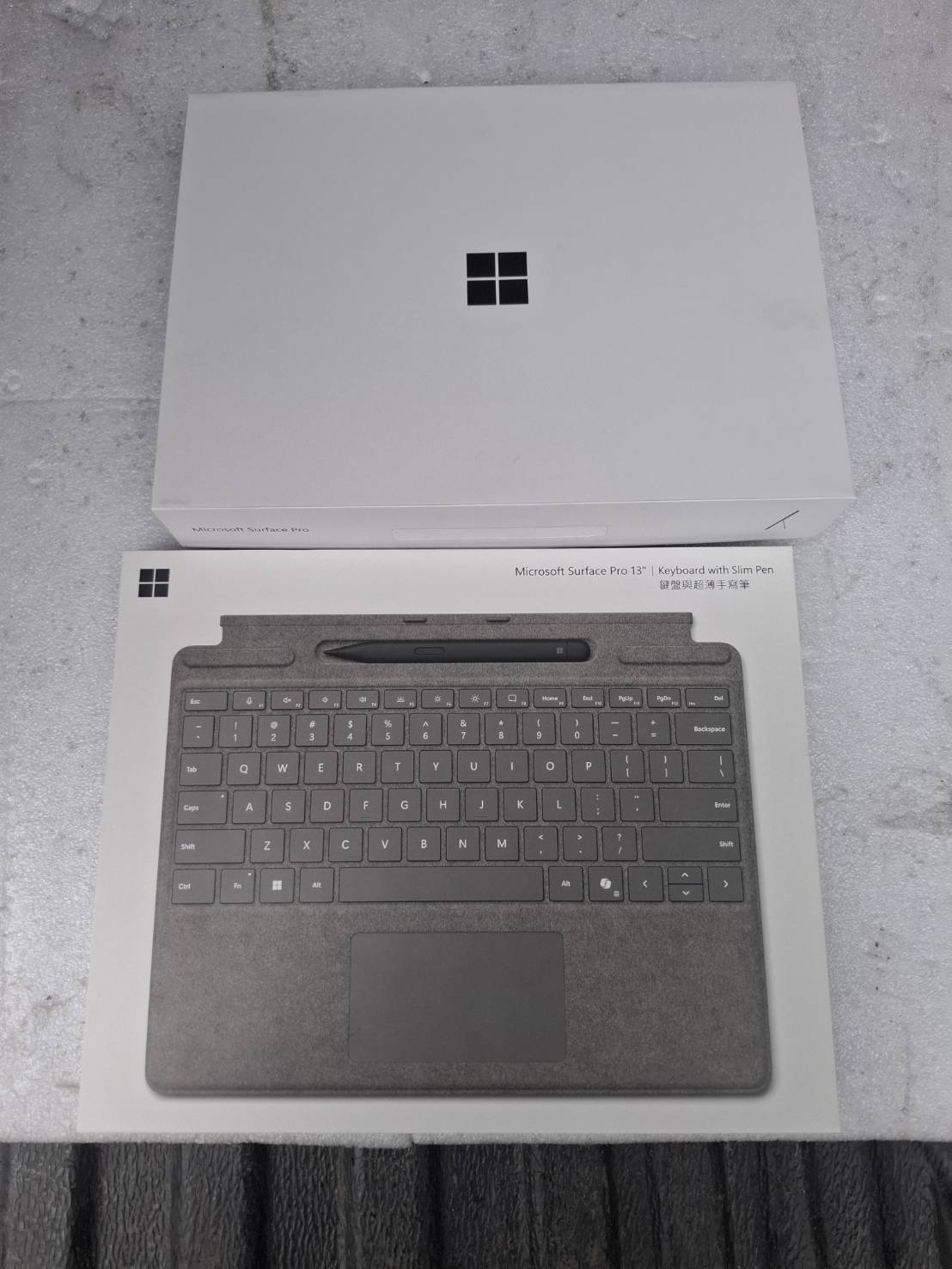 ขาย Microsoft Surface Pro 11th Edition (โมเดล 2076)  Snapdragon® X Plus 16GB 256GB