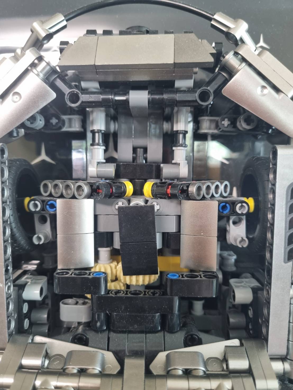 ขาย Mercedes-Benz AMG GT Lego Technic Tablo – Gri Kolaj ขนาด 70x100 cm ของแบรนด์ Twinshome