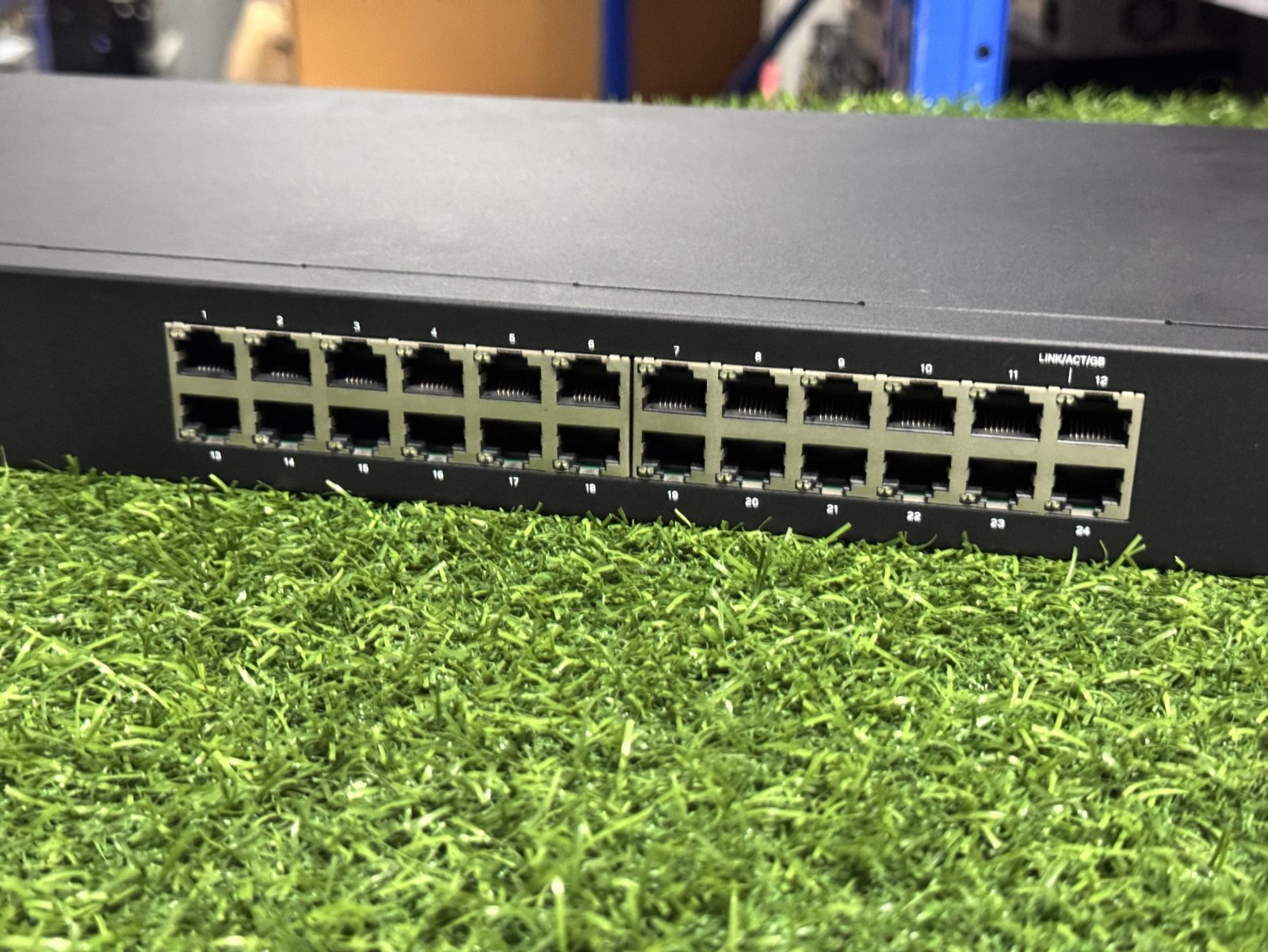 ขาย Linksys LGS124 24 Port Gigabit Switch รูปที่ 4