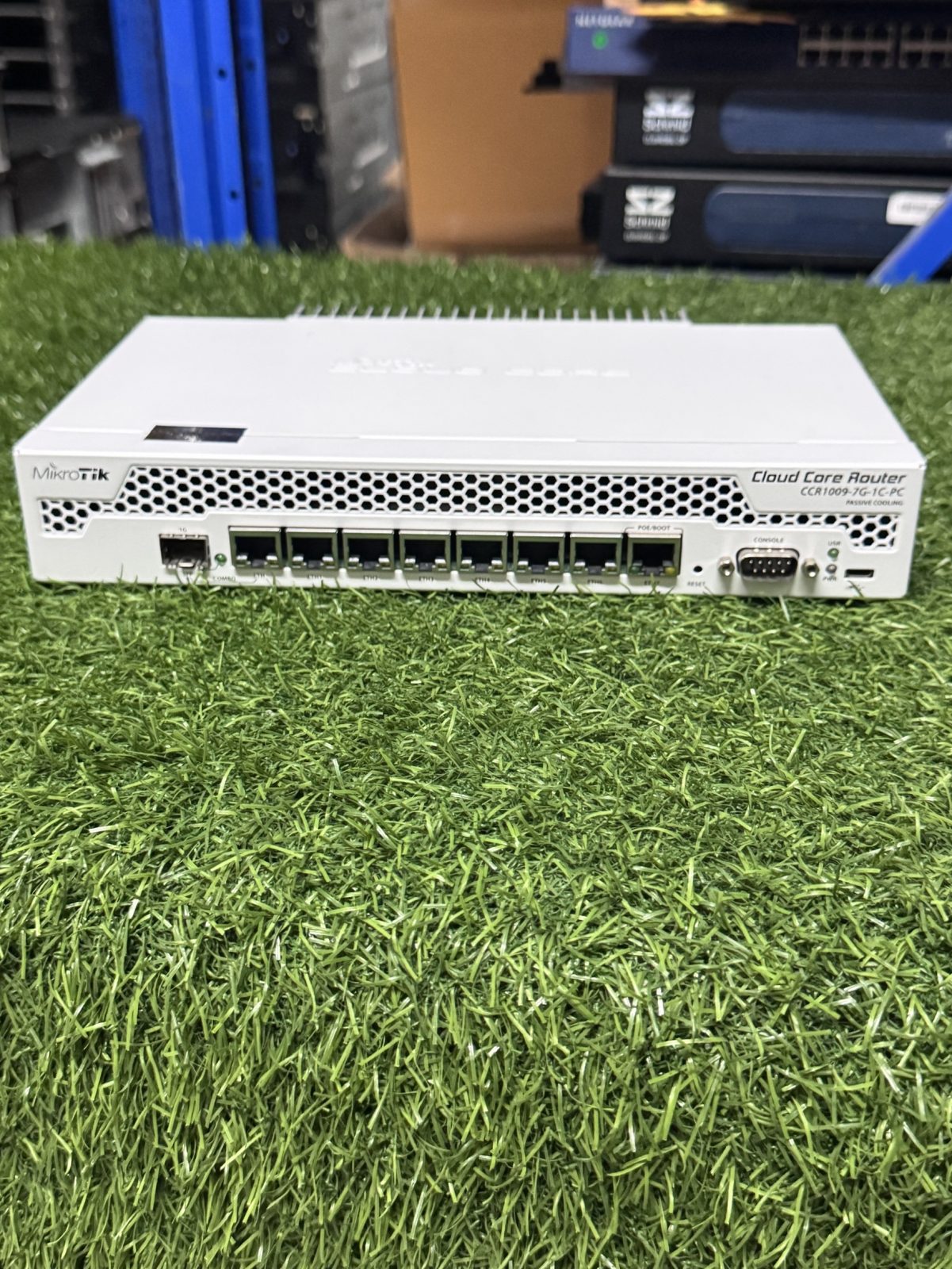 ขาย Mikrotik Cloud Core Router CCR1009-7G-1C-PC + Adapter