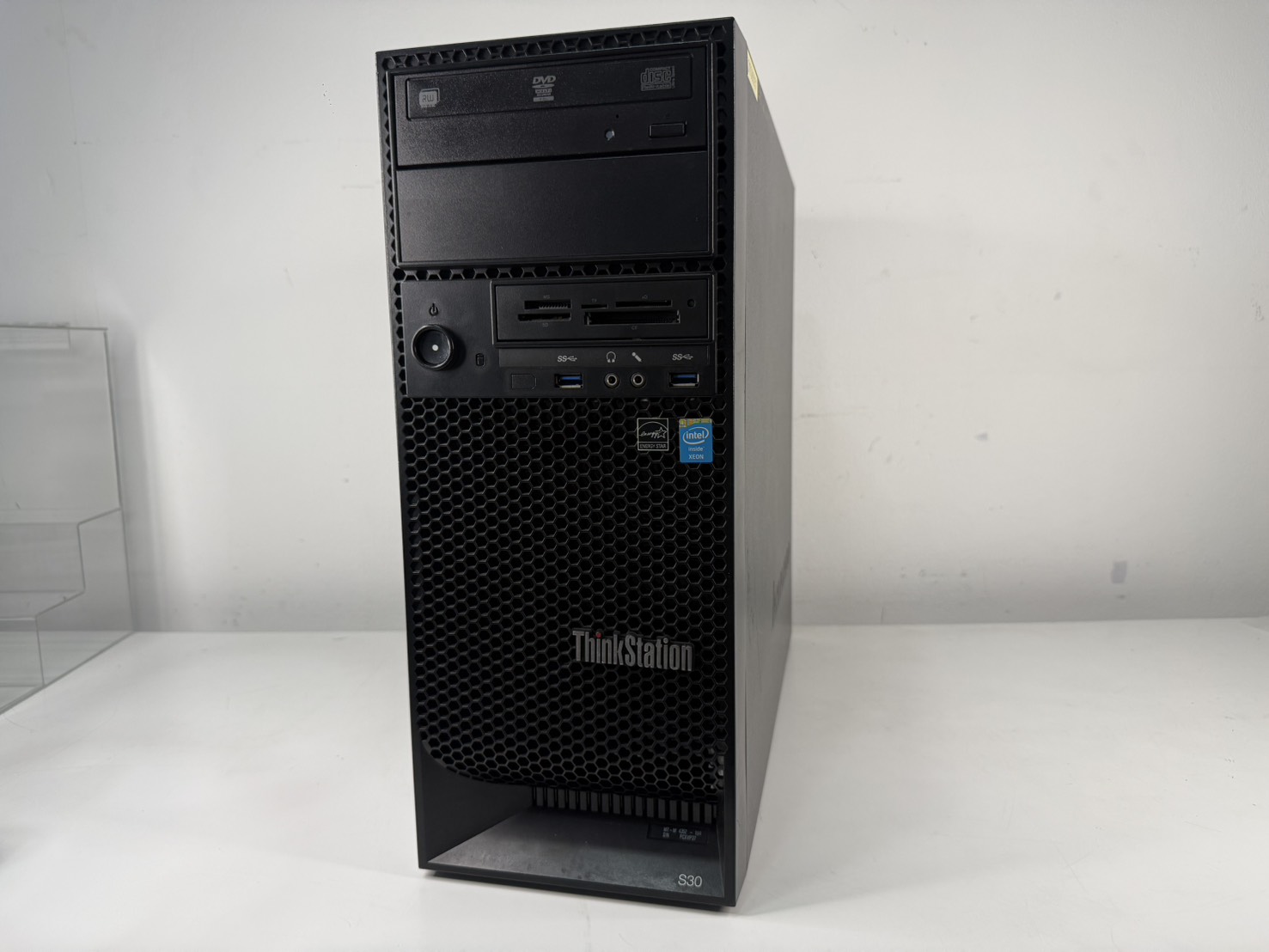 ขาย PC Workstation Lenovo ThinkStation S30 (E5-1620V2/8GB/SSD 256GB/K2000 2GB)