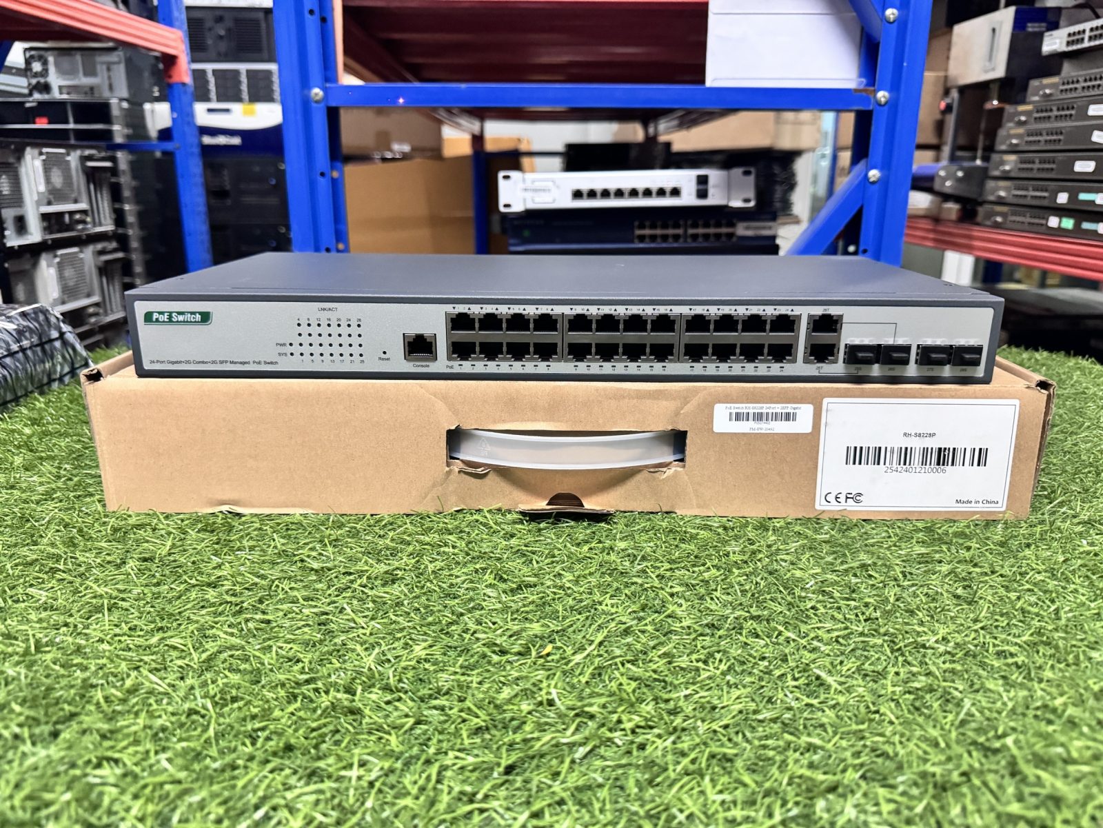 ขาย PoE Switch RH-S8228P 24Port + 2SFP Gigabit