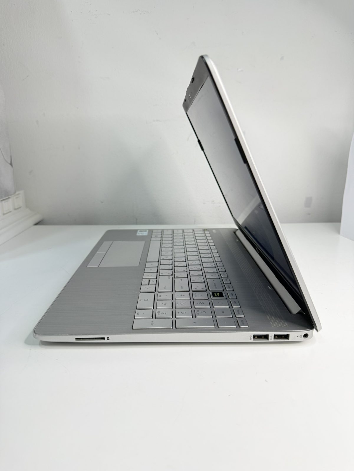ขาย HP 15S-gr0511AU (Gold 3150U/8GB/SSD 256GB) + Adapter รูปที่ 2