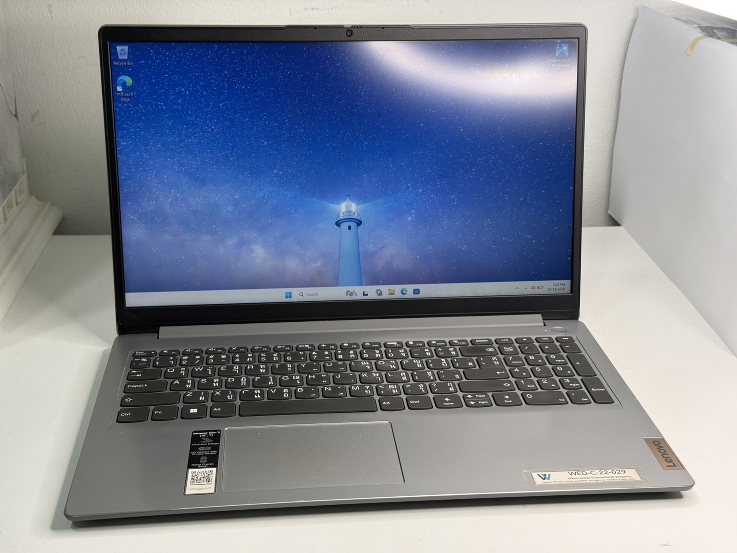 ขาย Lenovo ideapad Slim1 15IJL7(Silver N6000/4GB/M.2 256GB) ไม่มี Adapter สุขภาพแบต 83% จอรอยคีย์บอร์ด คีย์บอร์ดสีลอก