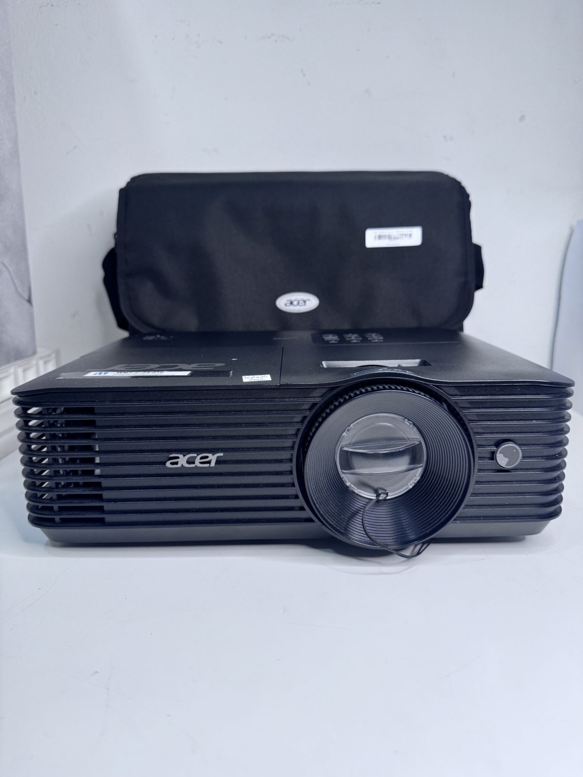 ขาย Acer X1228i Projector +Remote + กระเป๋า***ไม่มีขาตั้งหน้า