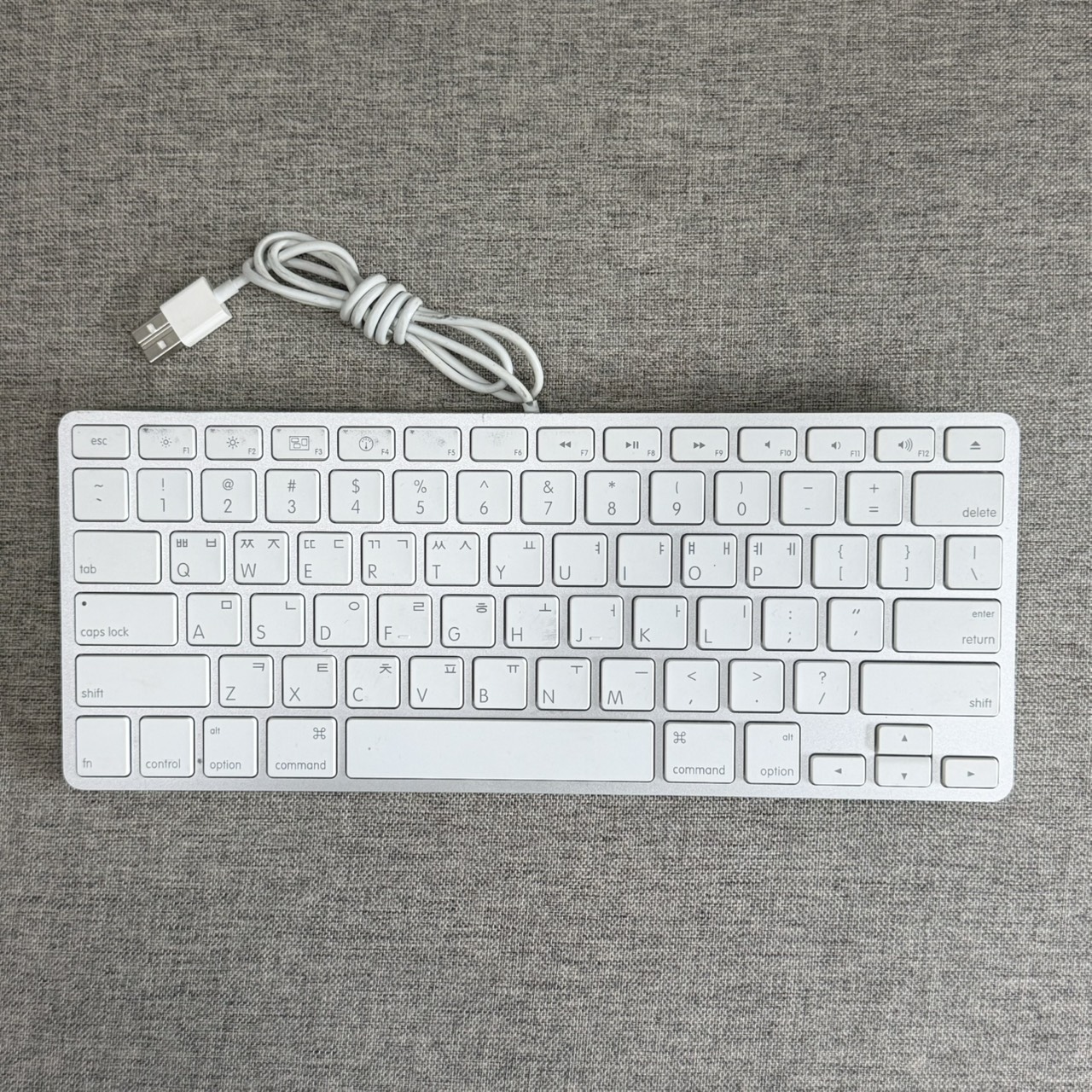 ขาย Apple Wired Keyboard (A1242)