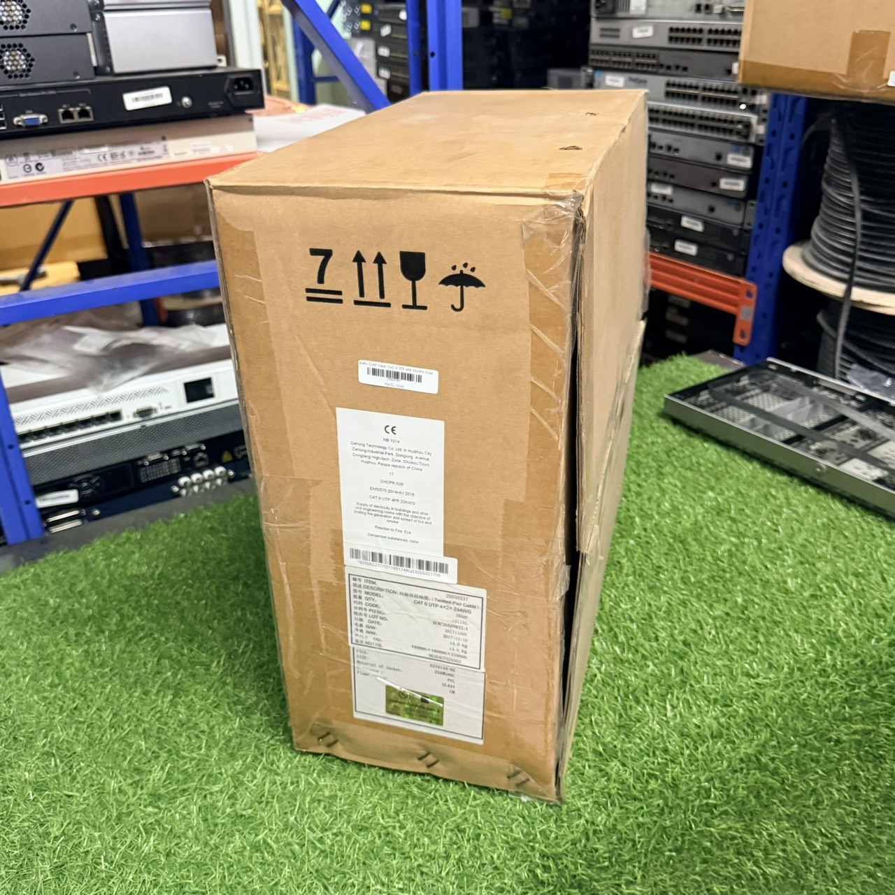 ขาย สายแลน (LAN Cable) CAT 6 UTP 4PR 23AWG 305M.