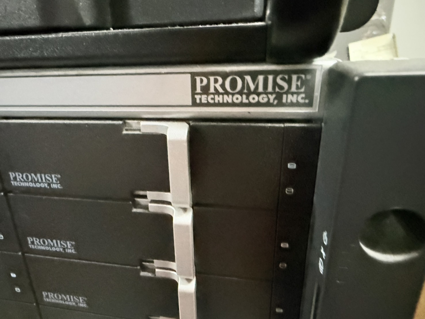 ขาย Promise Technology Vess A2600 Network Video No HDD รูปที่ 4