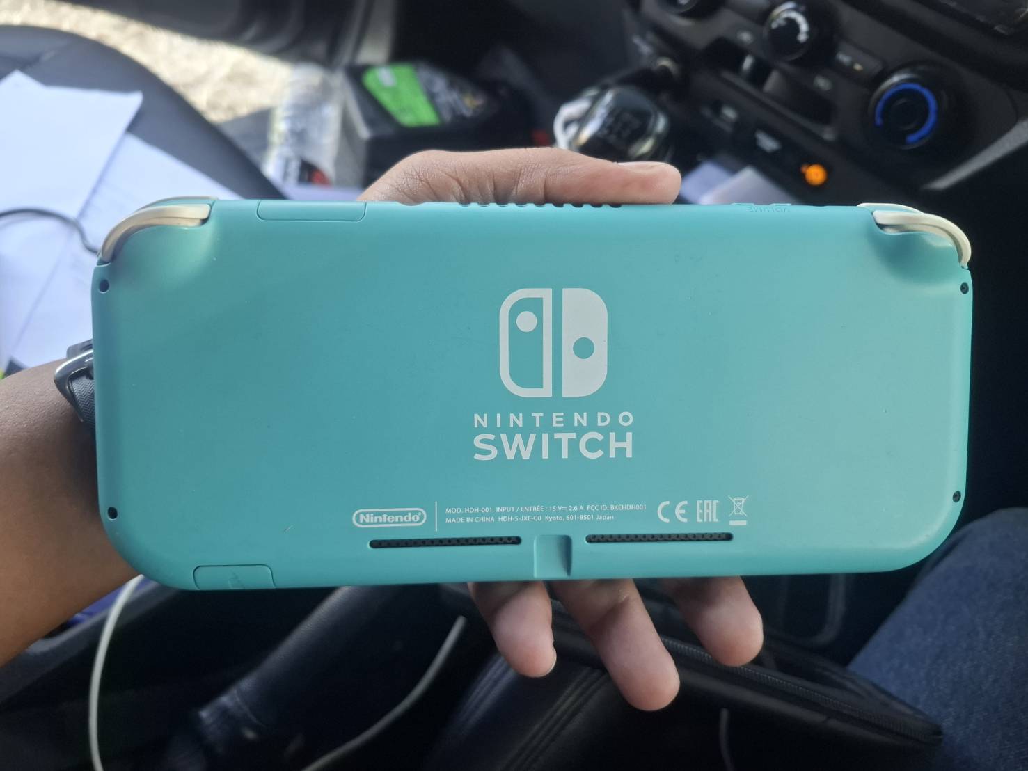 ขาย  Nintendo Switch สีเทอร์ควอยซ์ รูปที่ 4