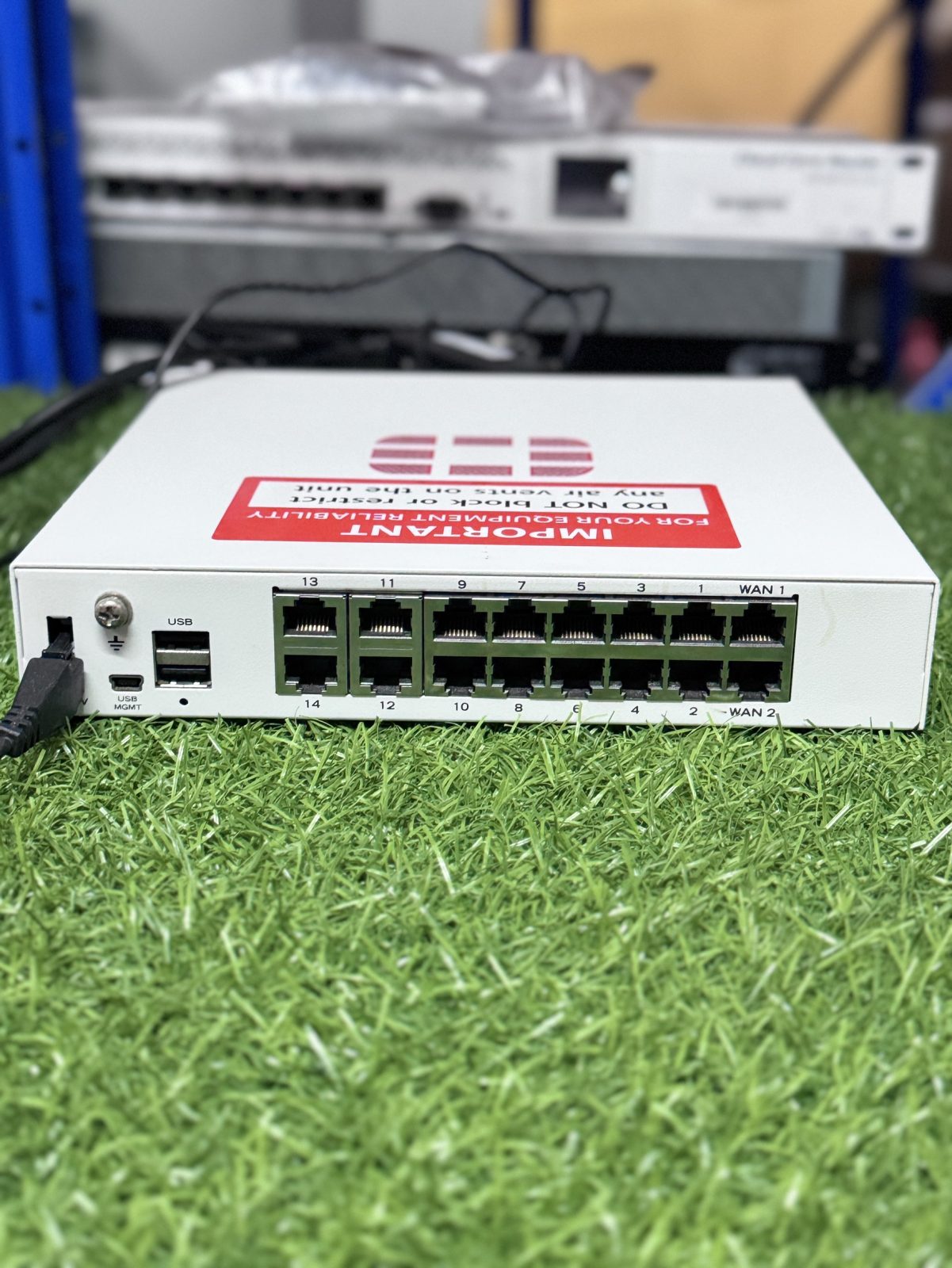 ขาย Fortigate 90D Switch + Adapter รูปที่ 2