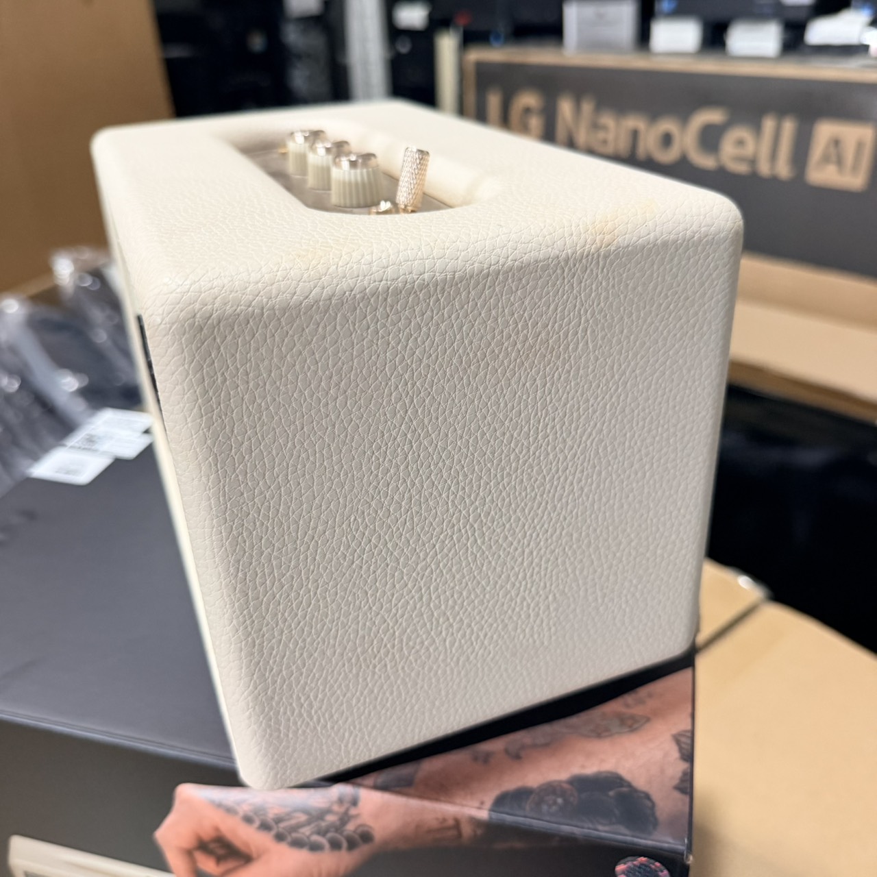 ขาย Marshall Acton III + AC Adapter รูปที่ 3