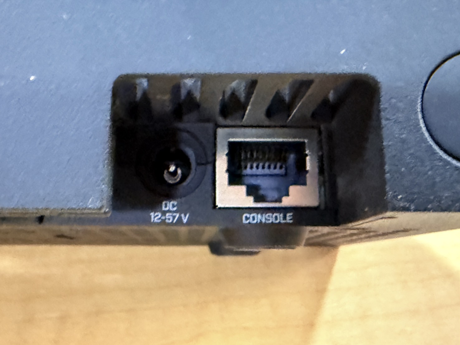 ขาย MikroTik RB4011iGS+RM  + Adapter รูปที่ 4