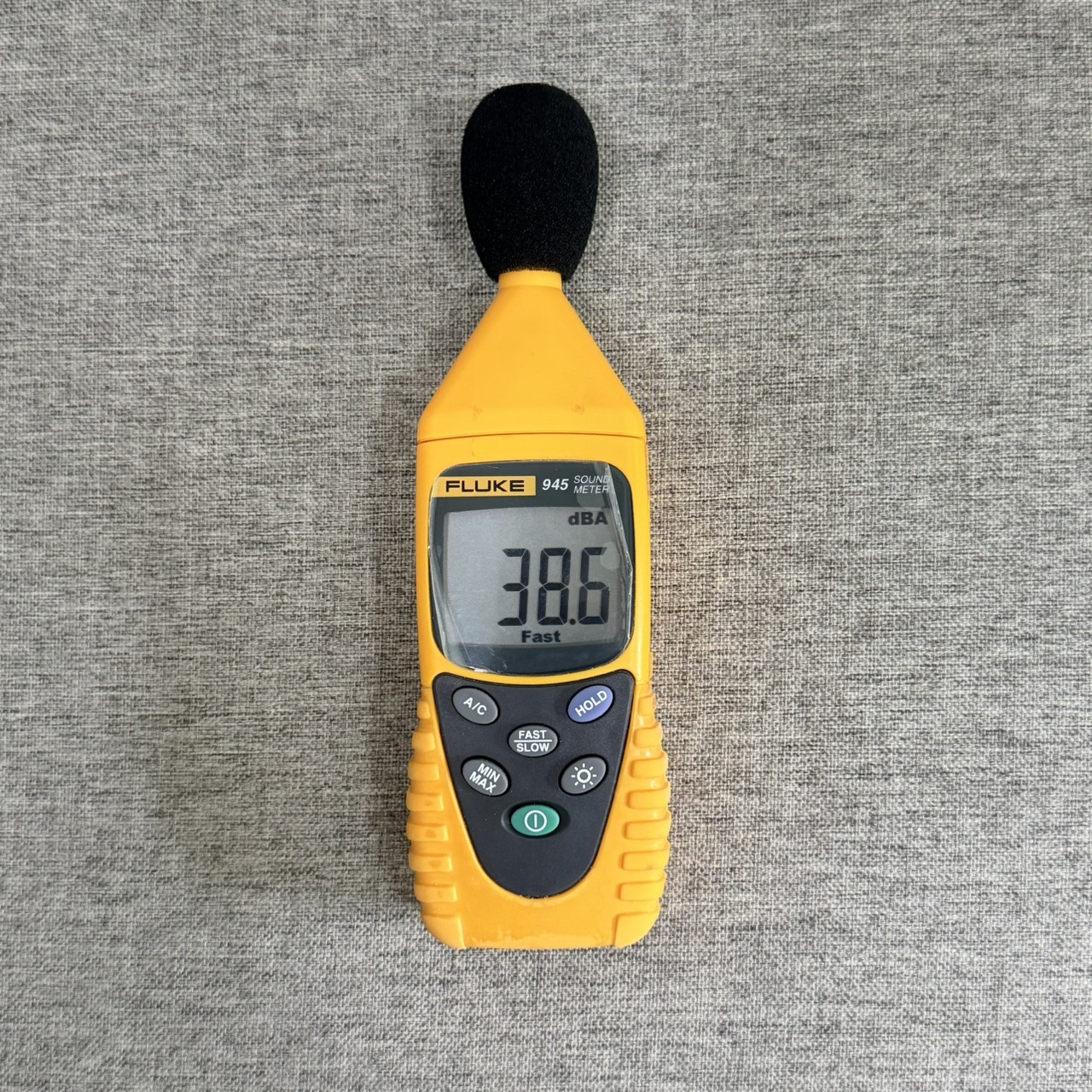 ขาย เครื่องวัดความดังเสียง FLUKE 945 Sound Merter